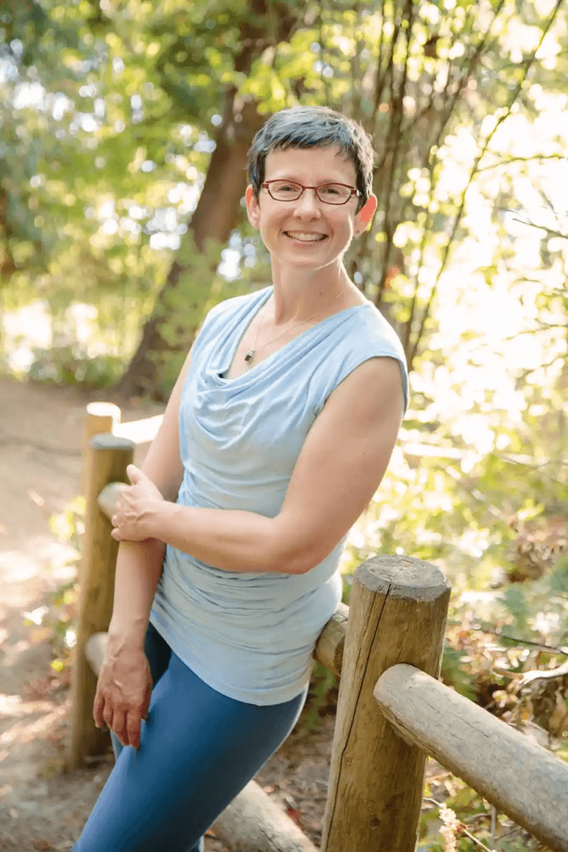 Dr. Elizabeth Hughes, MD headshot